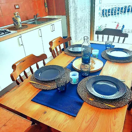 아파트 Arcadia Golden Bay 지아르디니낙소스