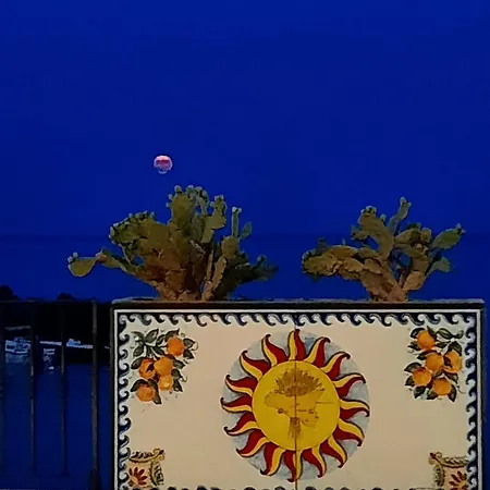 Arcadia Golden Bay 지아르디니낙소스