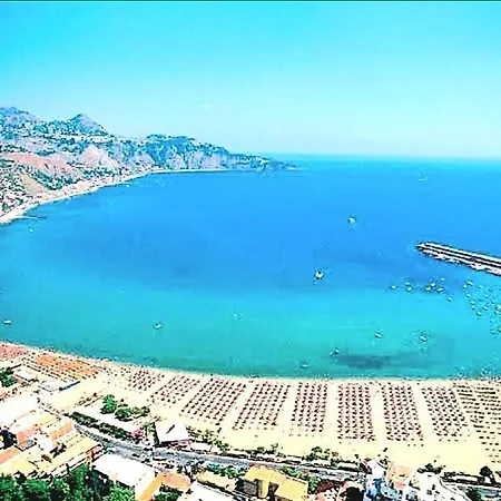Arcadia Golden Bay Apartamento *