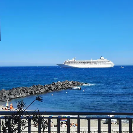Apartamento Arcadia Golden Bay Giardini Naxos